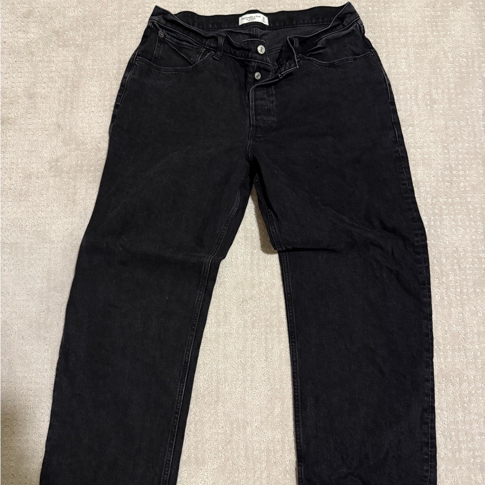 Abercrombie & Fitch Low Rise Baggy Jeans